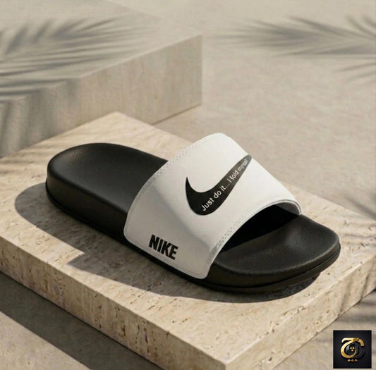NK Ghost Off-Court - Black/White